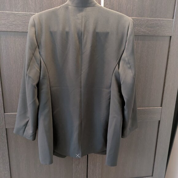 Ann Taylor Blazer The Long Collarless in Fluid Crepe Black Size 10 - Picture 3 of 13